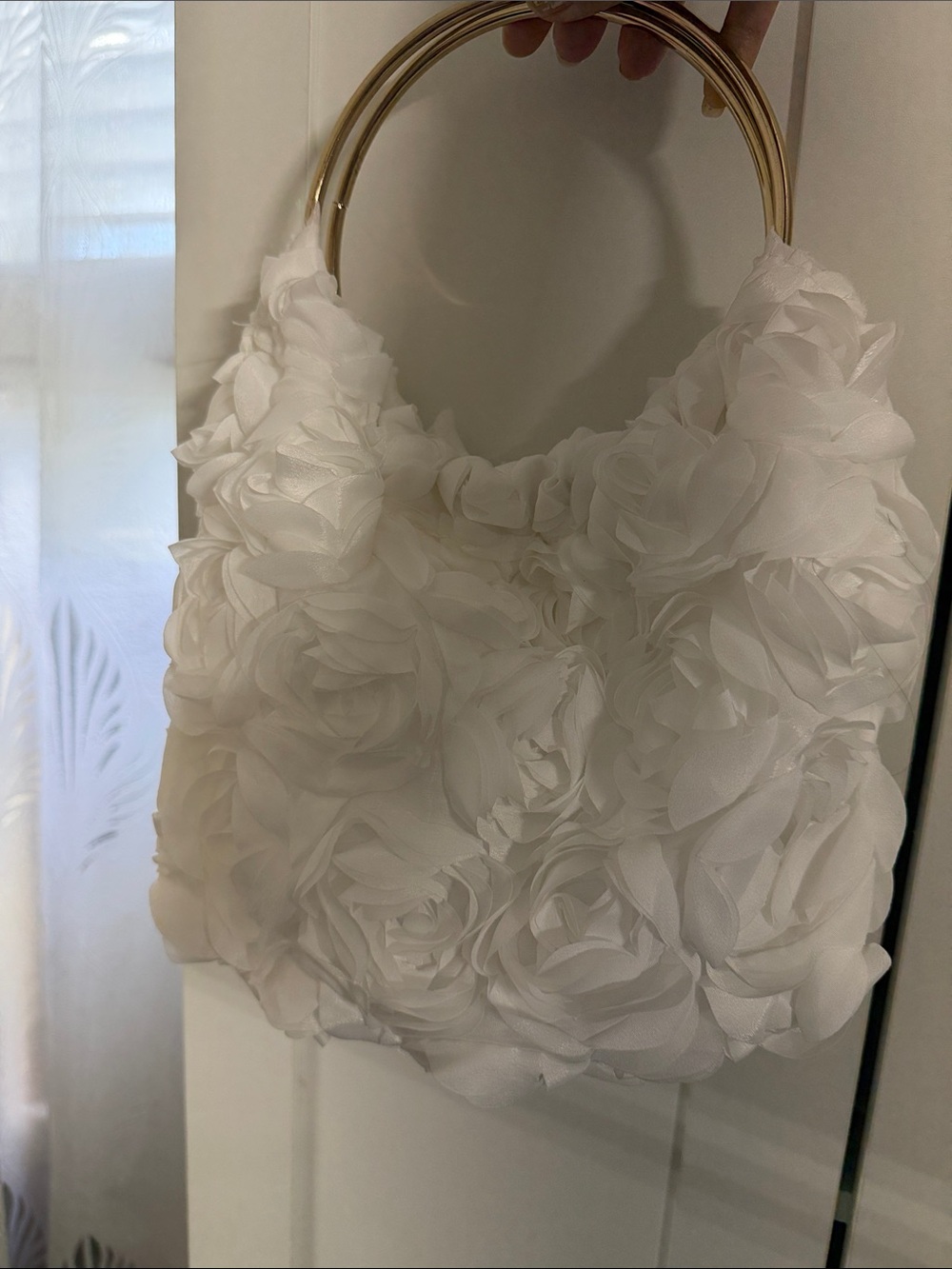 Elegant White Floral Rosette Handbag with Gold Handles
